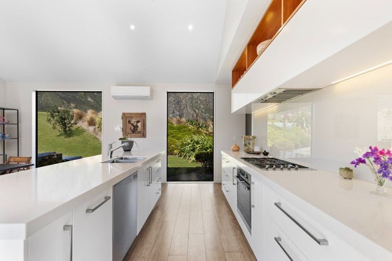 Photo of property in 36 Mckellar Drive, Jacks Point, Queenstown, 9371