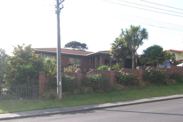 Photo of property in 26 Onetaunga Road, Chatswood, Auckland, 0626