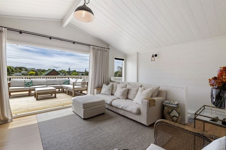 Photo of property in 1/79 Park Rise, Campbells Bay, Auckland, 0630