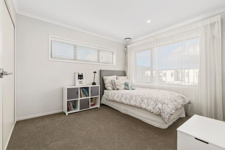 Photo of property in 31 Saltmarsh Road, Hobsonville, Auckland, 0616