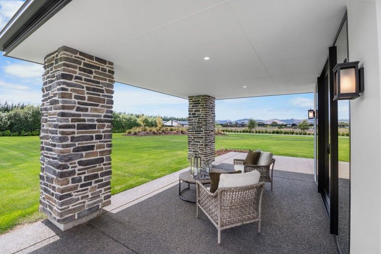 Photo of property in 21 Classiebawn Lane, Prebbleton, 7676