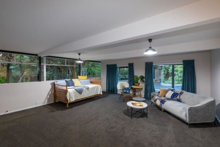 Photo of property in 89 Avonhead Road, Avonhead, Christchurch, 8042