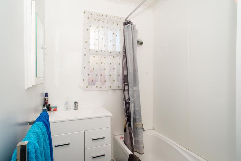 Photo of property in 61 Owen Road, Outer Kaiti, Gisborne, 4010