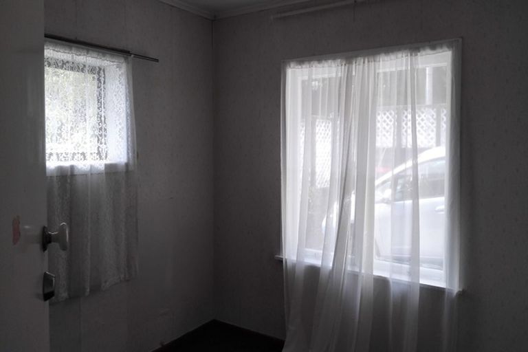 Photo of property in 20a Kenley Place, Avondale, Auckland, 1026