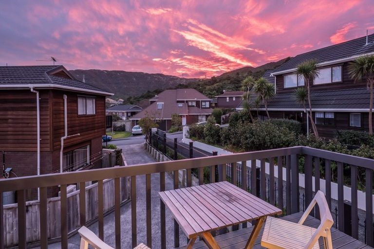 Photo of property in 55 Thatcher Crescent, Crofton Downs, Wellington, 6035