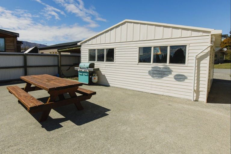 Photo of property in 15 Hamilton Drive, Lake Tekapo, 7999