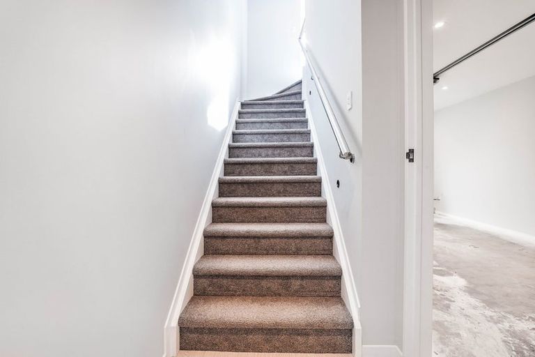 Photo of property in 9/17 Parker Avenue, New Lynn, Auckland, 0600