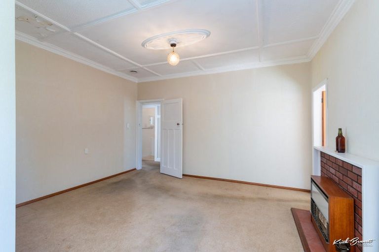 Photo of property in 38 Norton Park Avenue, Fairfield, Lower Hutt, 5011