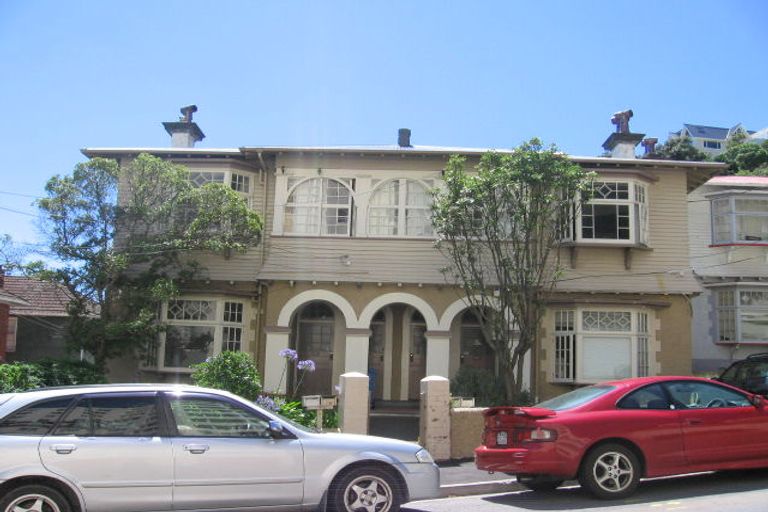 Photo of property in 5 Grass Street, Oriental Bay, Wellington, 6011
