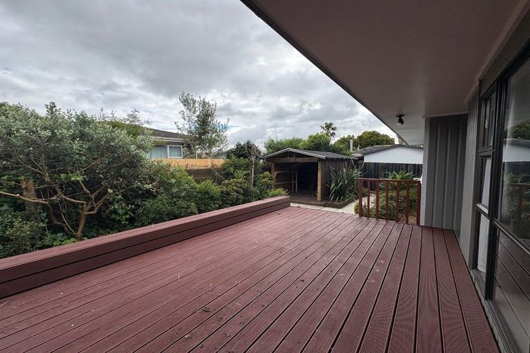 Photo of property in 32 John Walker Drive, Manurewa, Auckland, 2102