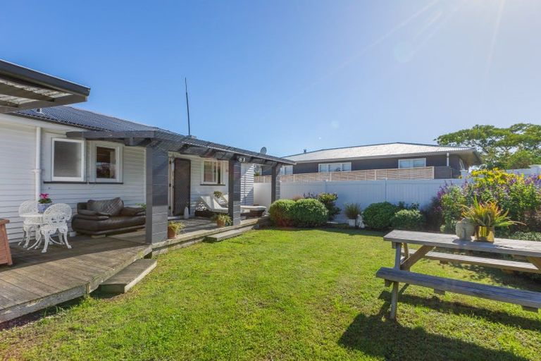 Photo of property in 73 Middle Road, Havelock North, 4130
