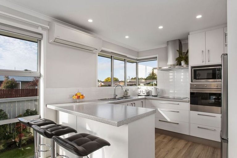 Photo of property in 1/34 Niven Street, Avondale, Christchurch, 8061