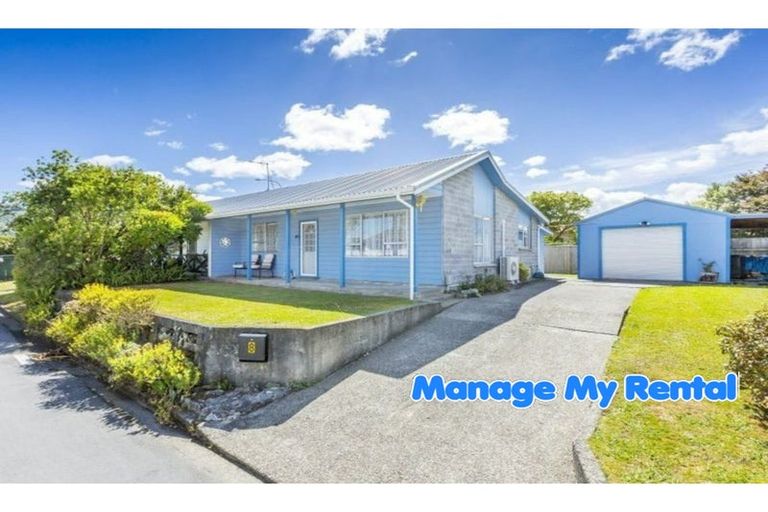 Photo of property in 8a Cederholm Grove, Brown Owl, Upper Hutt, 5018