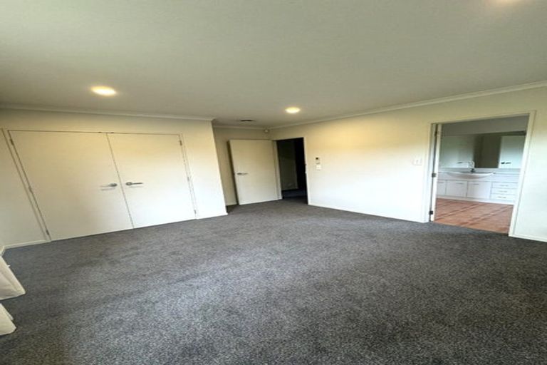 Photo of property in 7 Luna Place, Henderson, Auckland, 0612