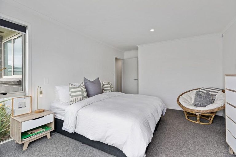 Photo of property in 19 Naeo Close, Papamoa Beach, Papamoa, 3118