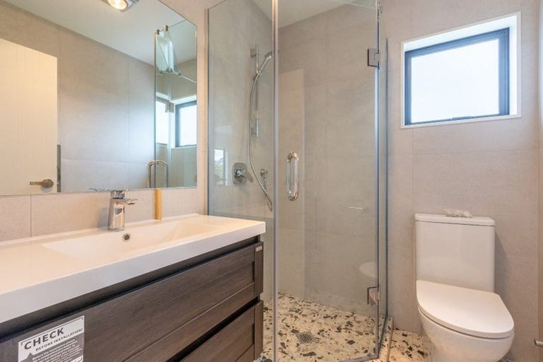 Photo of property in 7/77 Glenmore Road, Sunnyhills, Auckland, 2010