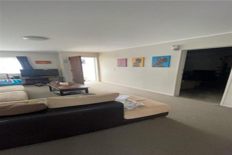 Photo of property in 28/24 Eastglen Road, Glen Eden, Auckland, 0602