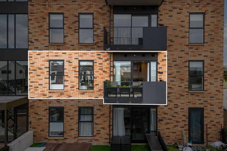 Photo of property in 107/2 Rauroa Lane, Hobsonville, Auckland, 0616