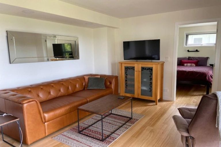 Photo of property in 1/1 Quebec Road, Milford, Auckland, 0620