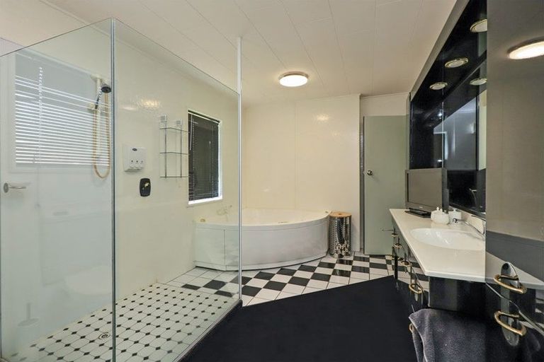 Photo of property in 7 Ayto Way, Havelock North, 4130