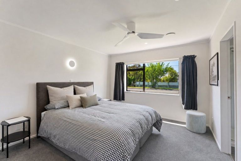 Photo of property in 51b Tutanekai Street, Paraparaumu, 5032