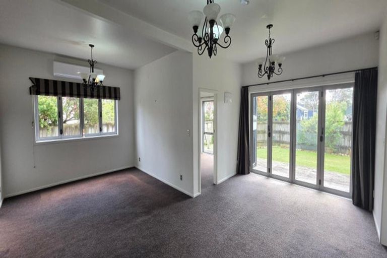 Photo of property in 12 Rimutaka Street, Paraparaumu, 5032