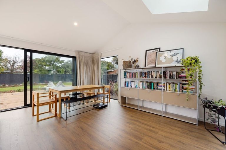 Photo of property in 11 Ketton Place, St Albans, Christchurch, 8052