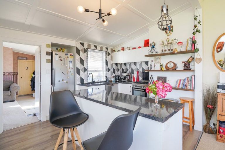 Photo of property in 51 Elles Road, Otautau, 9610