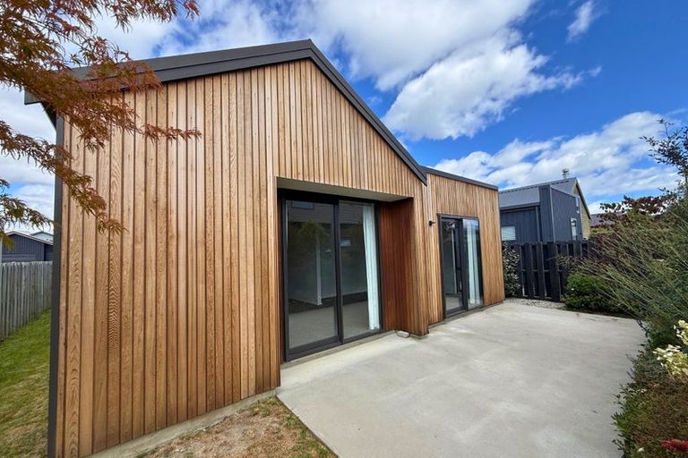 Photo of property in 34 Obelisk Street, Wanaka, 9305