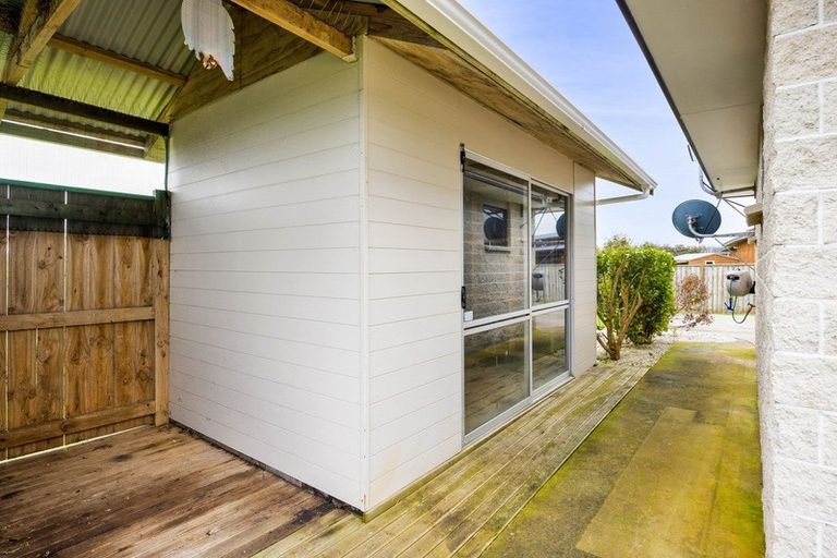 Photo of property in 14 Larlin Drive, Hawera, 4675