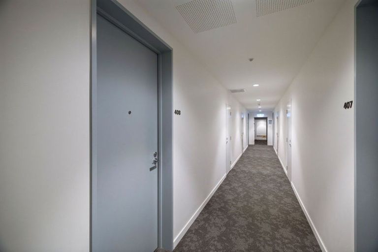 Photo of property in Toru Apartments, 408/10 Copper Beech Avenue, Frankton, Queenstown, 9300