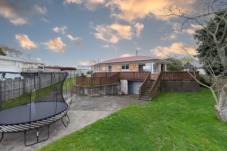 Photo of property in 8 Elliott Crescent, Owhata, Rotorua, 3010
