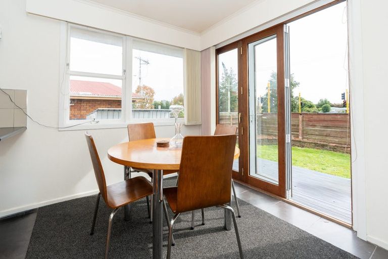 Photo of property in 65 Deanwell Avenue, Melville, Hamilton, 3206