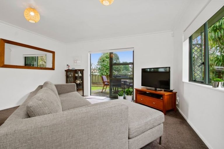 Photo of property in 5/17 Youngs Road, Papakura, 2110