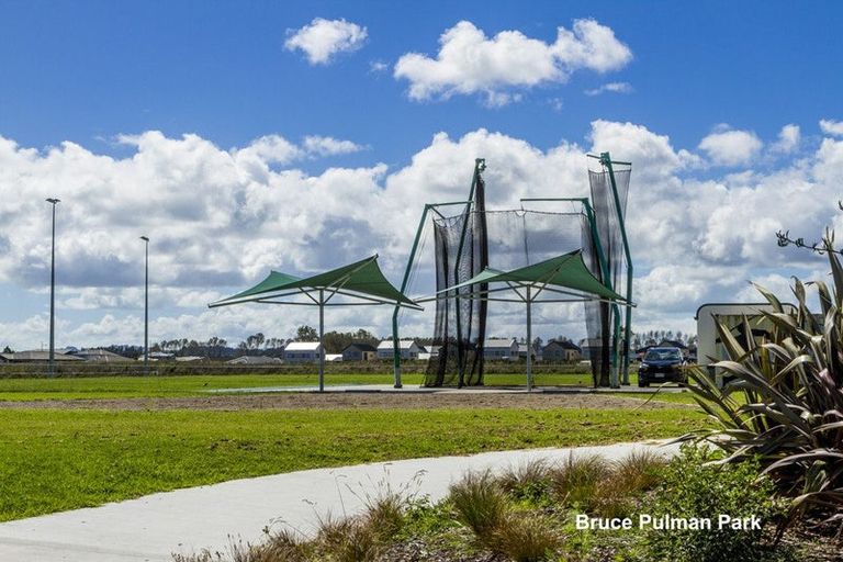 Photo of property in 93 Bellbird Street, Papakura, 2110