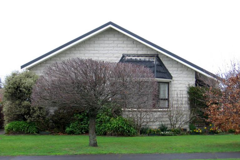 Photo of property in 4 Rewa Place, Lansdowne, Masterton, 5810