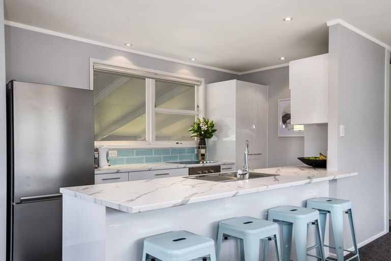 Photo of property in 39 Richmond Avenue, Richmond Heights, Taupo, 3330