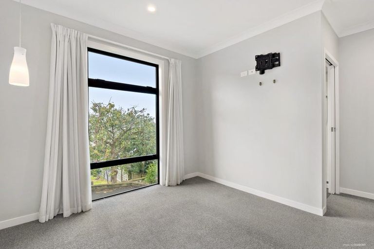 Photo of property in 10/25 Thackeray Street, Hamilton Lake, Hamilton, 3204