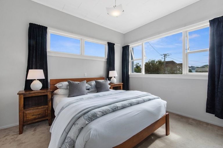 Photo of property in 21 Church Street, Northcote Point, Auckland, 0627