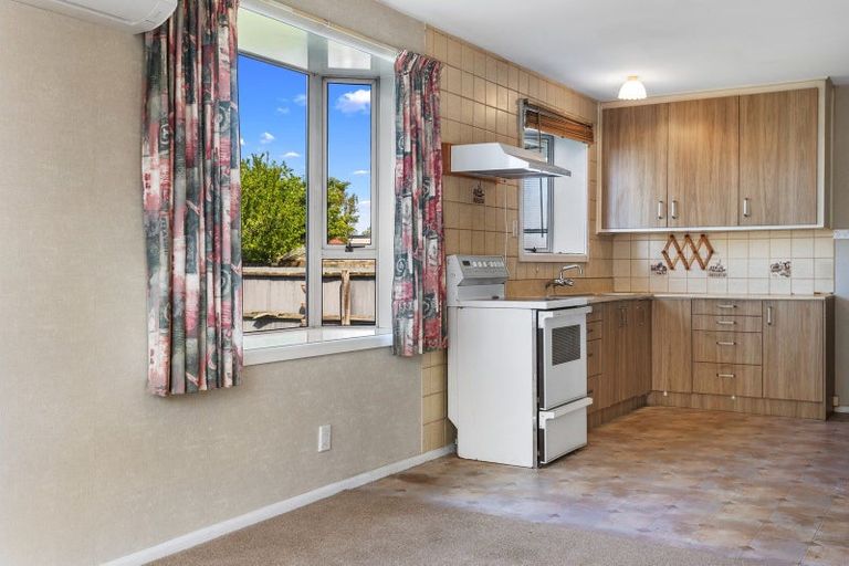 Photo of property in 13 Dunstan Crescent, Hornby, Christchurch, 8042