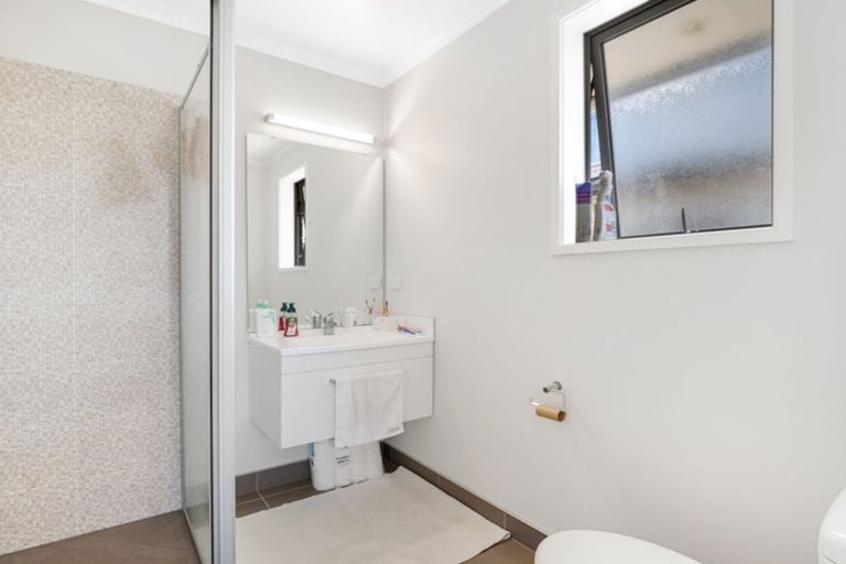 Photo of property in 48 Adams Road South, Pukekohe, 2120