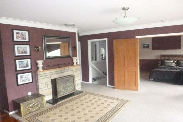 Photo of property in 57 Wyndham Road, Pinehaven, Upper Hutt, 5019