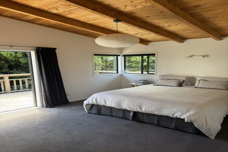 Photo of property in 4 Gradwell Place, Two Mile Bay, Taupo, 3330