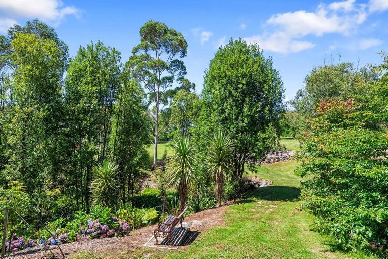 Photo of property in 44 Hardens Lane, Paremoremo, Auckland, 0632