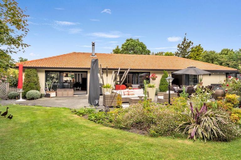 Photo of property in 720 Christchurch Akaroa Road, Tai Tapu, 7672