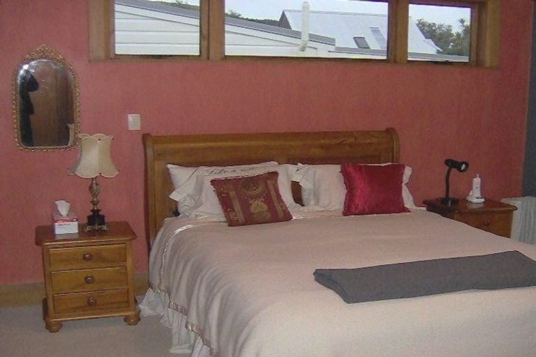 Photo of property in 74 Nottingham Street, Karori, Wellington, 6012