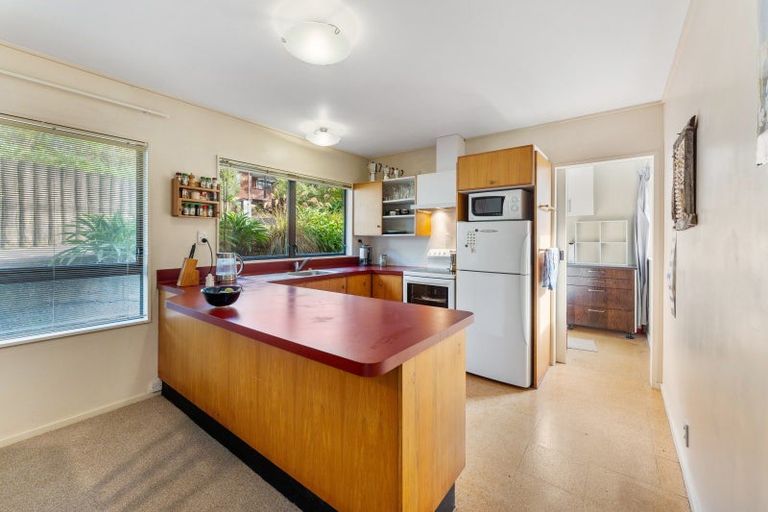 Photo of property in 109 Allington Road, Karori, Wellington, 6012