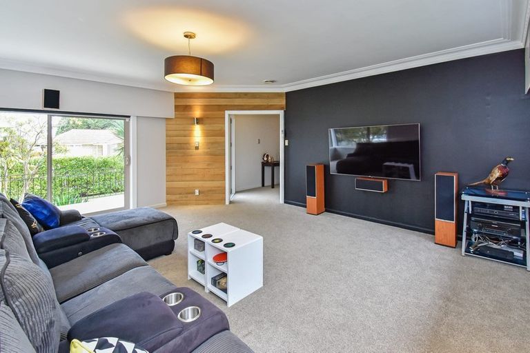 Photo of property in 41 Youngs Road, Papakura, 2110