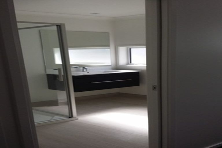 Photo of property in 3 Lockheed Street, Hobsonville, Auckland, 0618