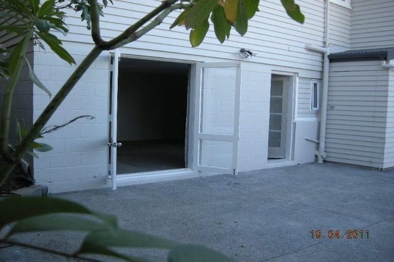 Photo of property in 22 Morton Avenue, Forrest Hill, Auckland, 0620